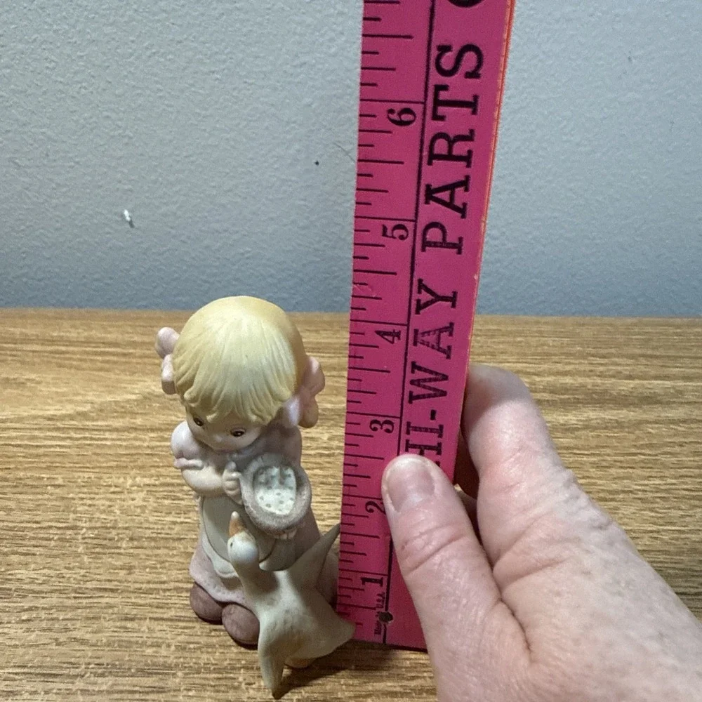 Vintage Homeco Girl Feeding Duck Goose #1449 Bisque Porcelain 4